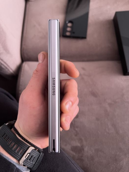 Samsung Zfold6 чисто нов!