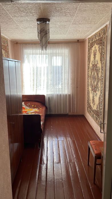 Продам двух комнатную квартиру