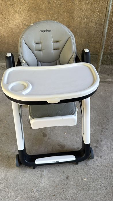 Продам стул для кормления peg perego