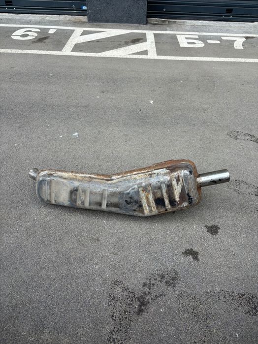 Гърне за е34 м50б20 оригинално