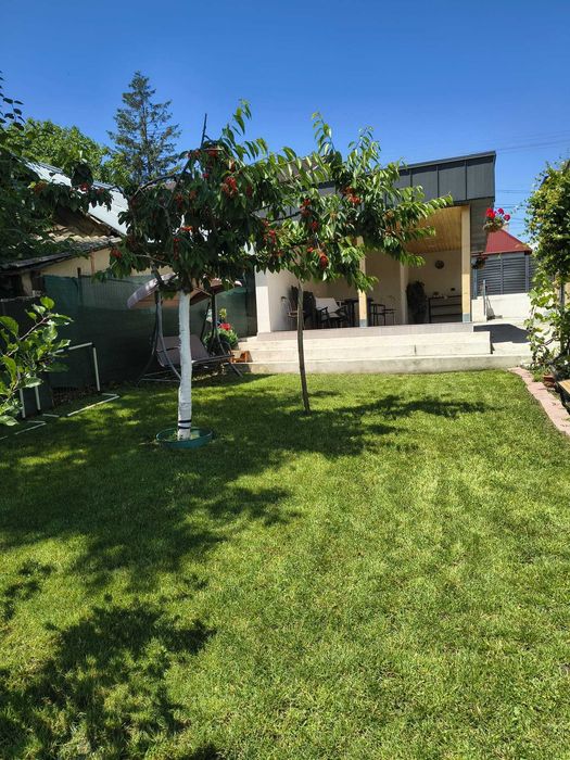 Vând casă bătrânească cu teren 512 mp pe str. Sabinelor