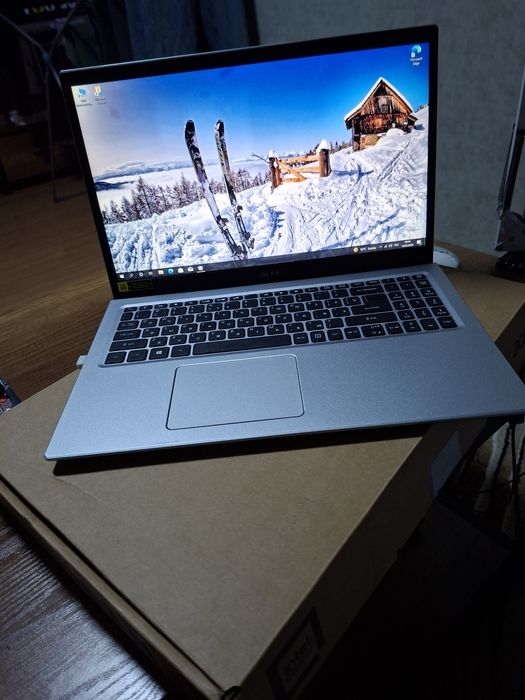 Продаётся ноутбук  Acer