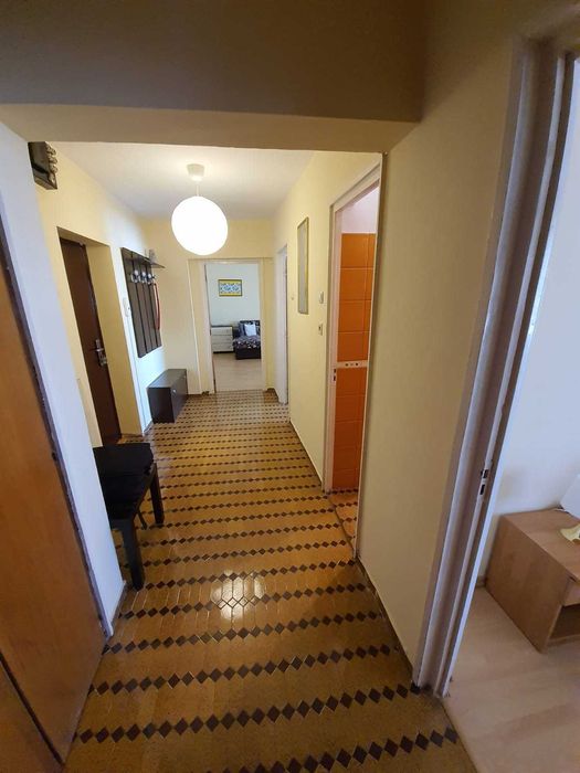 PROPRIETAR inchiriez apartament zona Unirii str Mamulari