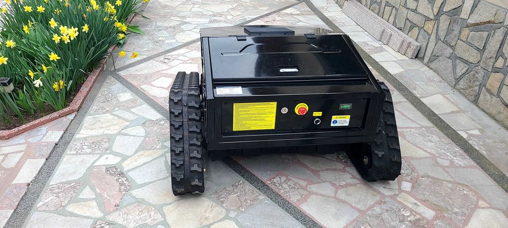 Верижна Самоходна Косачка с дистанционно управление LM800 16к.с.