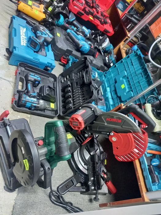 Набор инструментов. Отличного качества Force