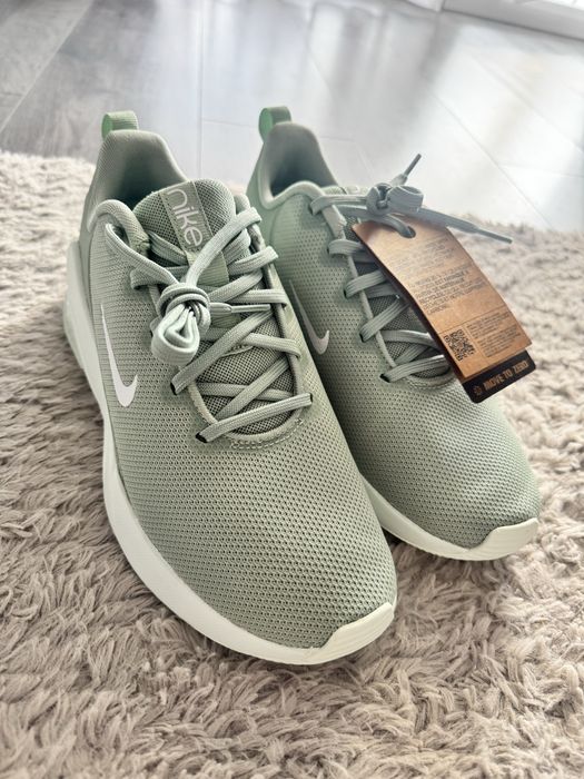 Nike Bella 7 Olive Green