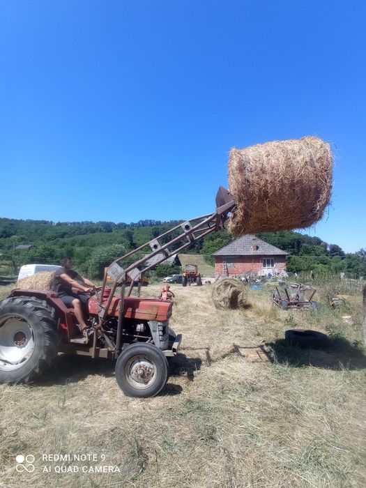 Vând tractor Massey Ferguson