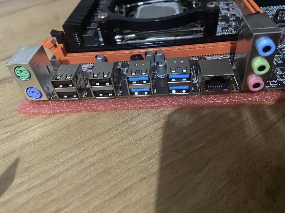 Продам комплект мать+проц+озу