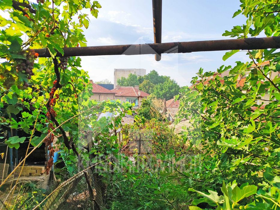 Продава се Етаж от къща в Нови пазар - 82 кв.м за 448 €/кв.м - Снимка #15