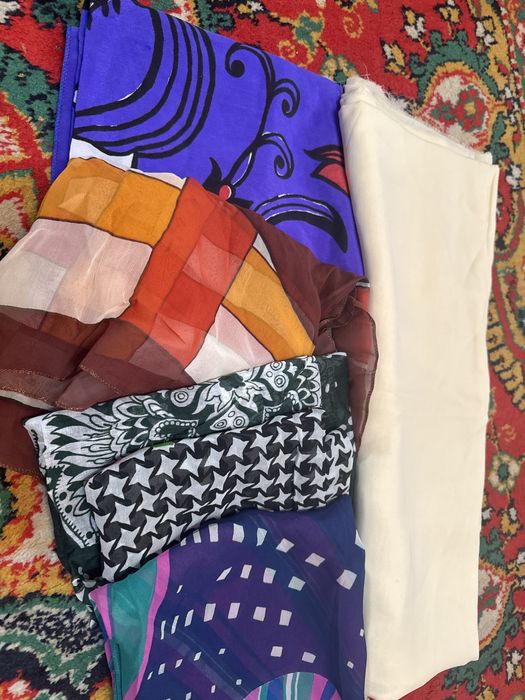 Продается АТЛАС и Грибдишин, платки мотерал отрезы 1-2-3 метров