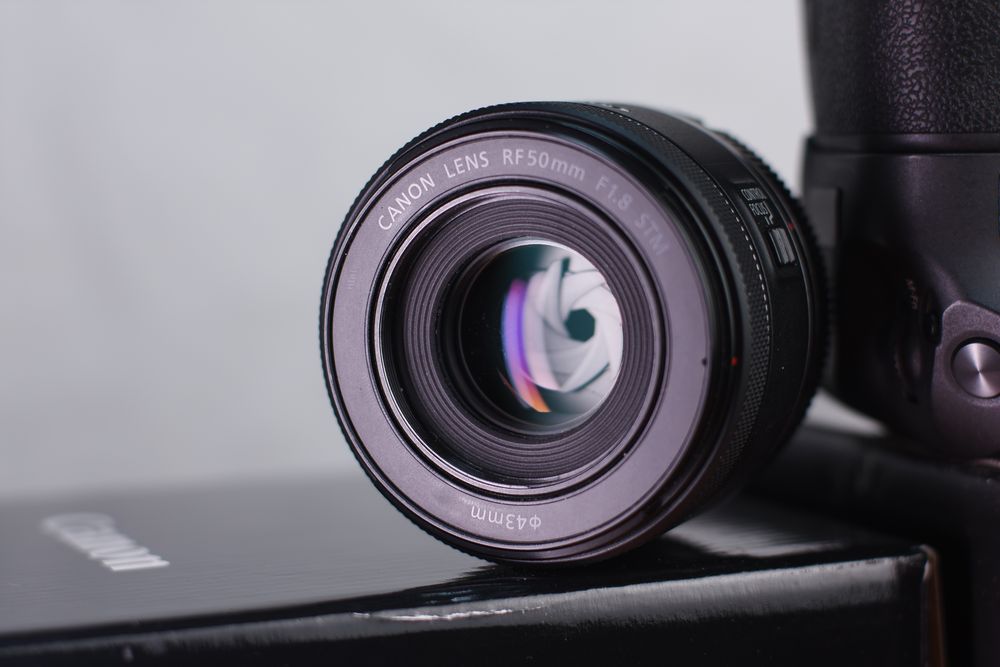Canon EOS R | Пълен комплект | 24-105 F4 L + 50 F1.8 + BG-E22