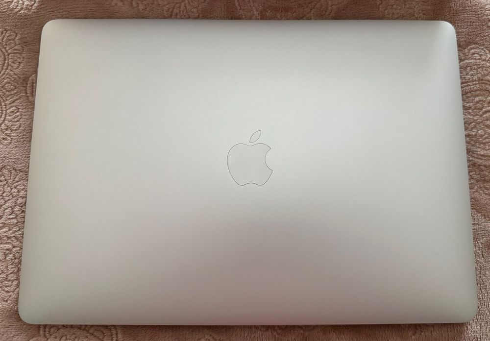 Apple MacBook Air 13" M1 | 98% Батерия | 8GB RAM | 256GB SSD | КАТО НОВ