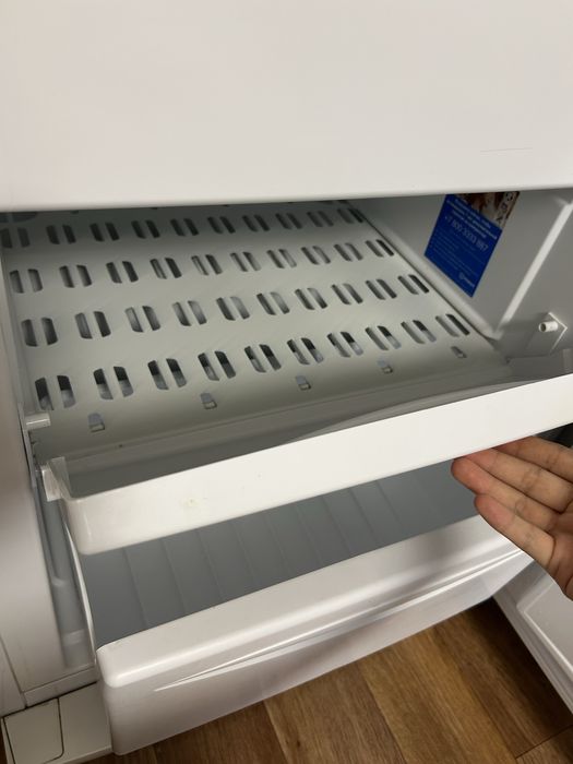 Продам морозильник