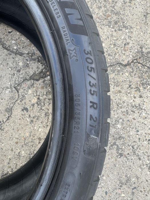 285 40 21  305 35 21 Michelin Pilot Alpin 5 SUV