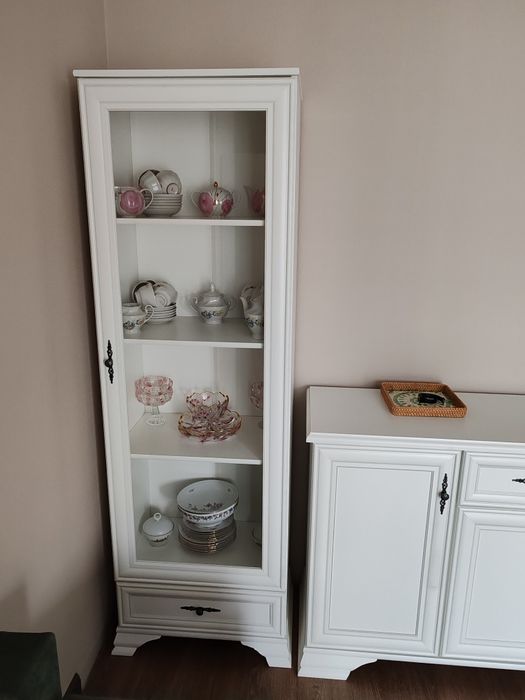 Мебель для спальни / гостиной