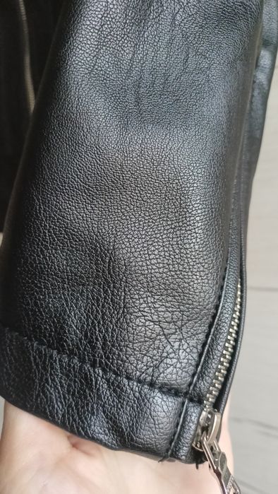 Дамско кожено яке GUESS