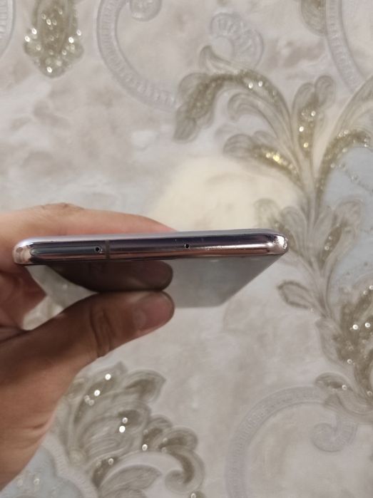 Samsung Galaxy S10 5G 8/256 talik