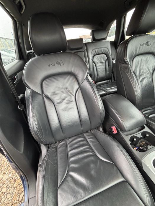 Dezmembrez Audi Q5 2.0 Tdi 170 cp Quattro  2011 cod motor CJC CGL CAH