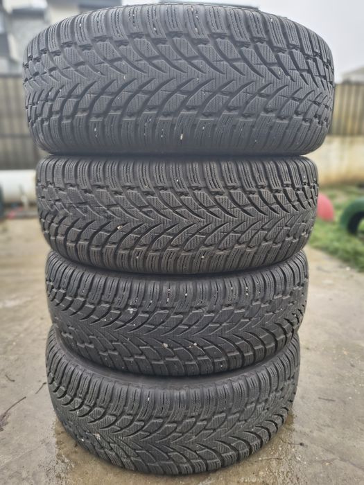 Anvelope iarna Nokian WR SUV4 225 60 R18 aproape noi DOT 2122 PRET BUC