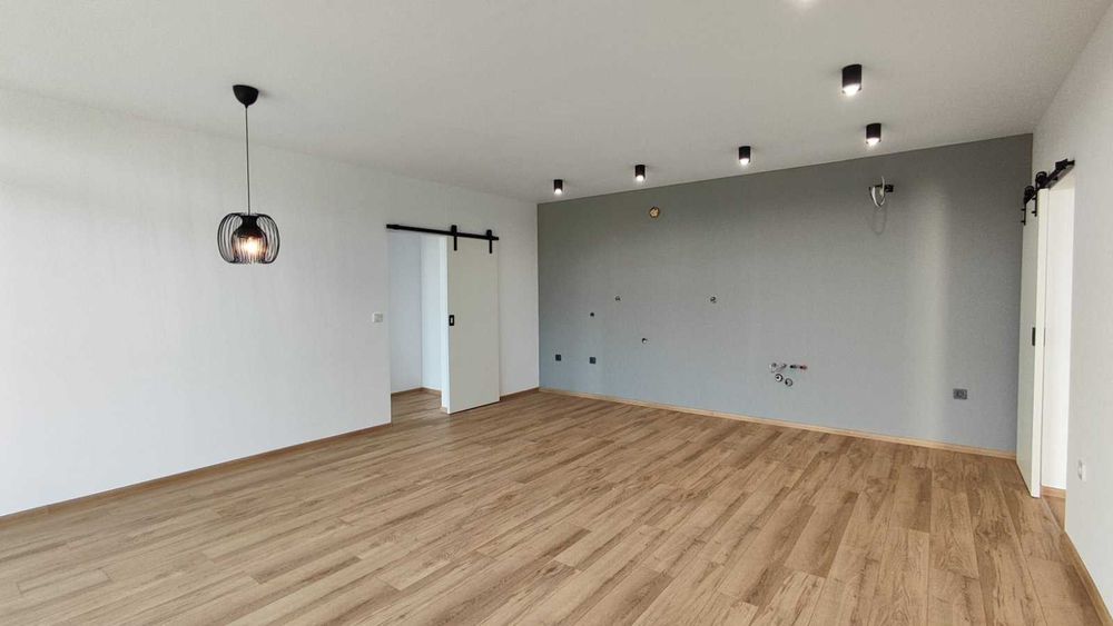 Продава се Къща в с. Църква, Област Добрич - 154 кв.м за 1364 €/кв.м - Снимка #14