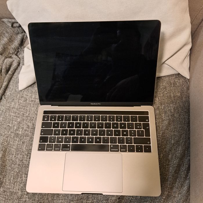 Macbook pro 2019 A2159 DEFECT