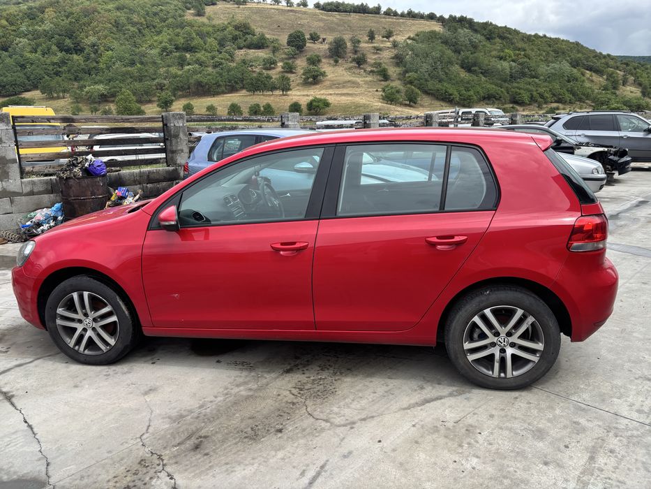 Dezmembrez Golf 6 1.6 TDI COD MOTOR CAY