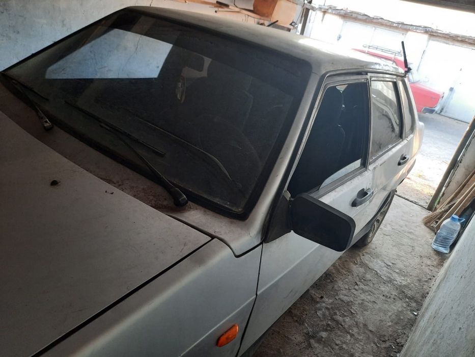 Автомобиль ваз 21099