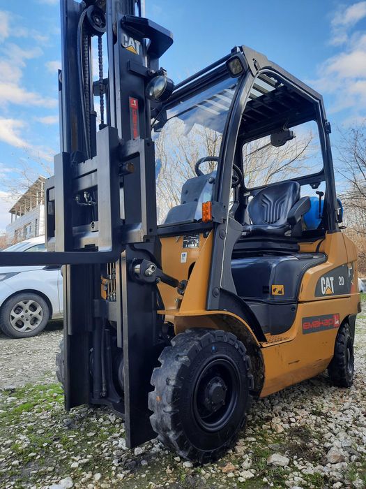 Газокар Катерпилар 2000кг