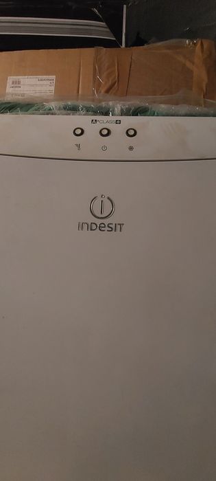 Combina frigorifica  Indesit