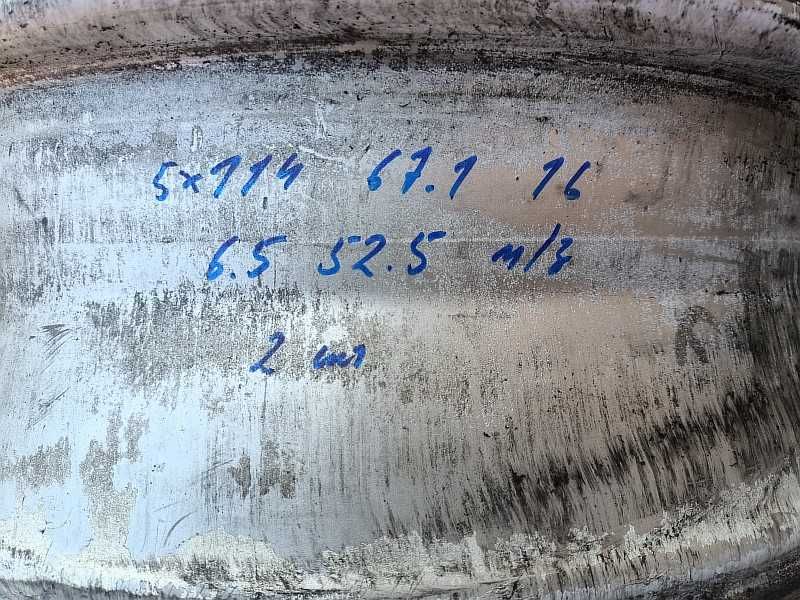 Продам оригинальные легкосплавные диски на Mazda