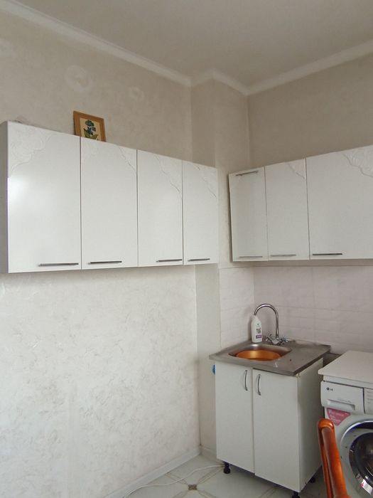 Кухонные шкафы и рукомойка