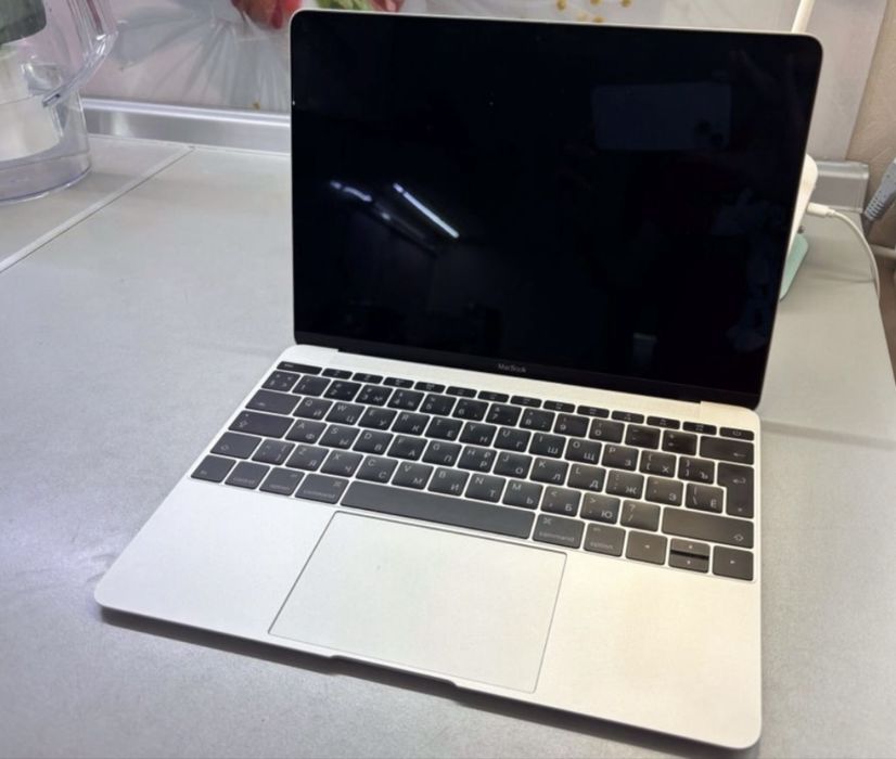 MacBook 12, 2017 года