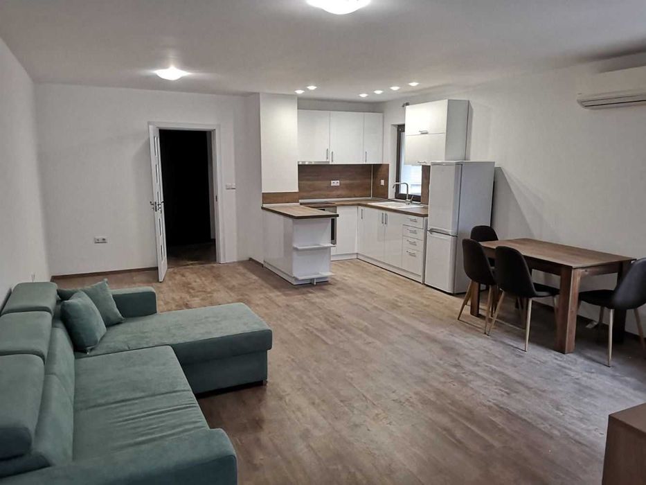 Дава се под наем Двустаен апартамент в с. Левски, Област Варна - 70 кв.м за 418.71 € - Снимка #2