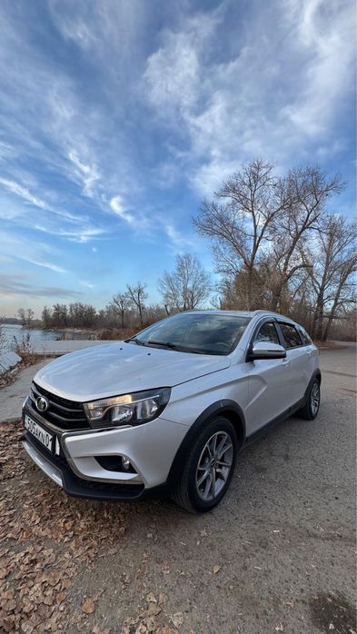 Lada Vesta Sv cross