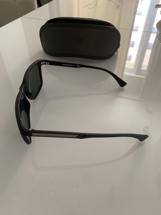 Солнцезащитные очки ARMANI.