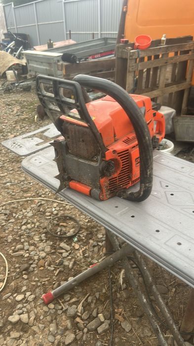 Vând drujbă Castor CP 700!