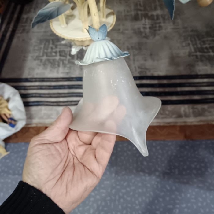 Продам люстры разные все в очень хорошем состоянии.