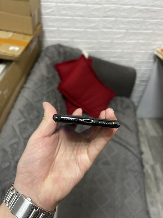 Продам iPhone X 64гб