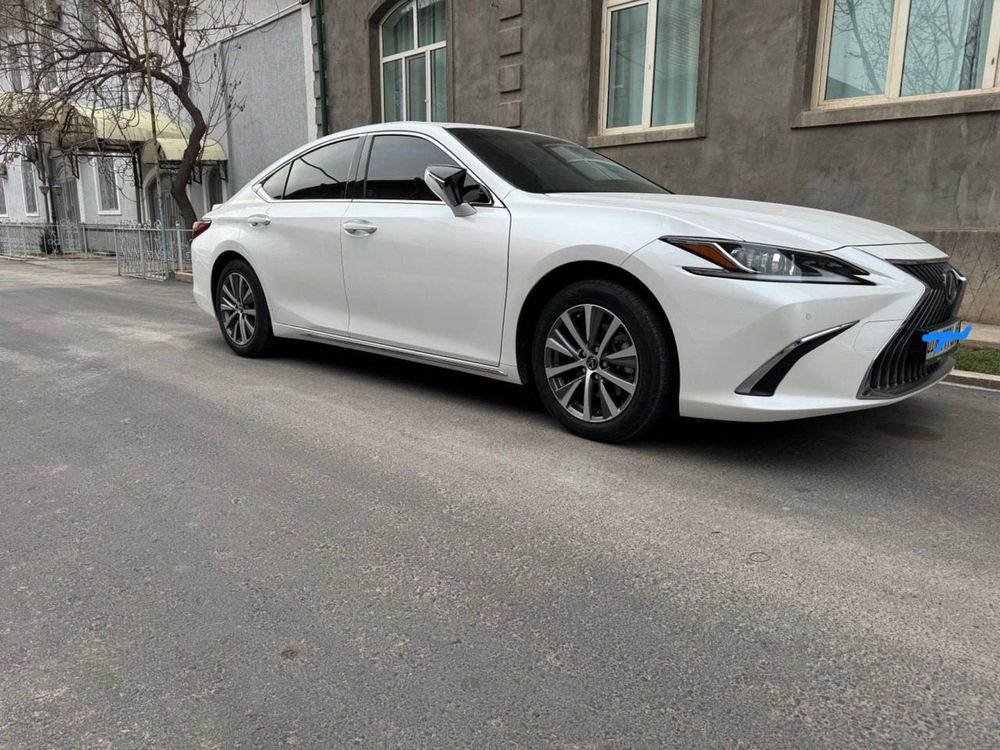 Купить Lexus ES в Бишкеке и Кыргызстане.