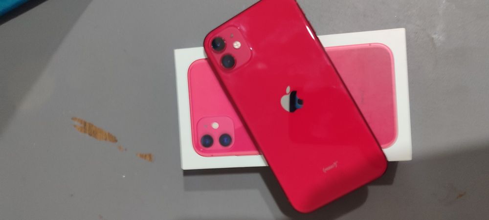 Продам айфон 11 с