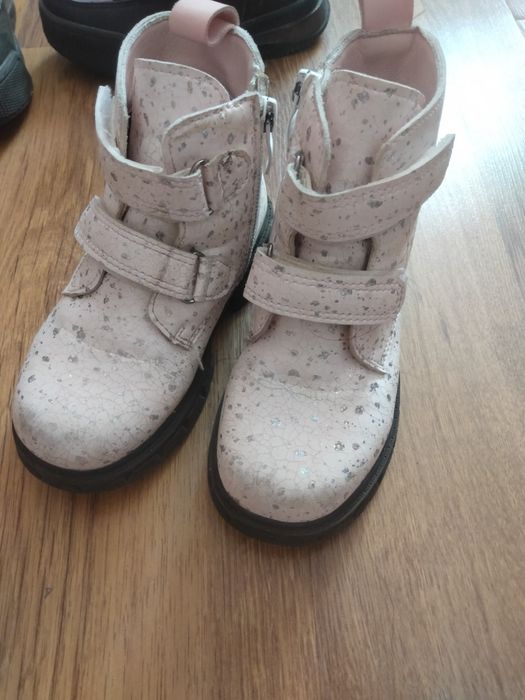 Продается детская обувь бу