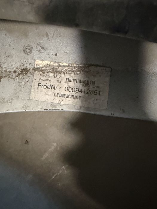 Бампер от w222 s500 оригинал