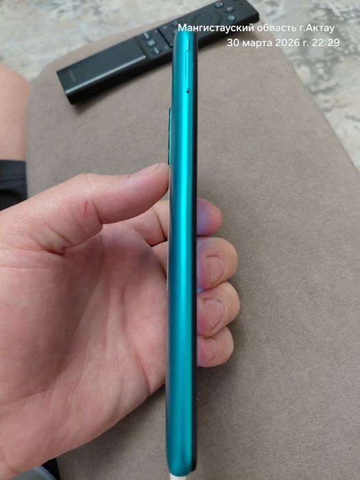 Продам смартфон Realmi 9T