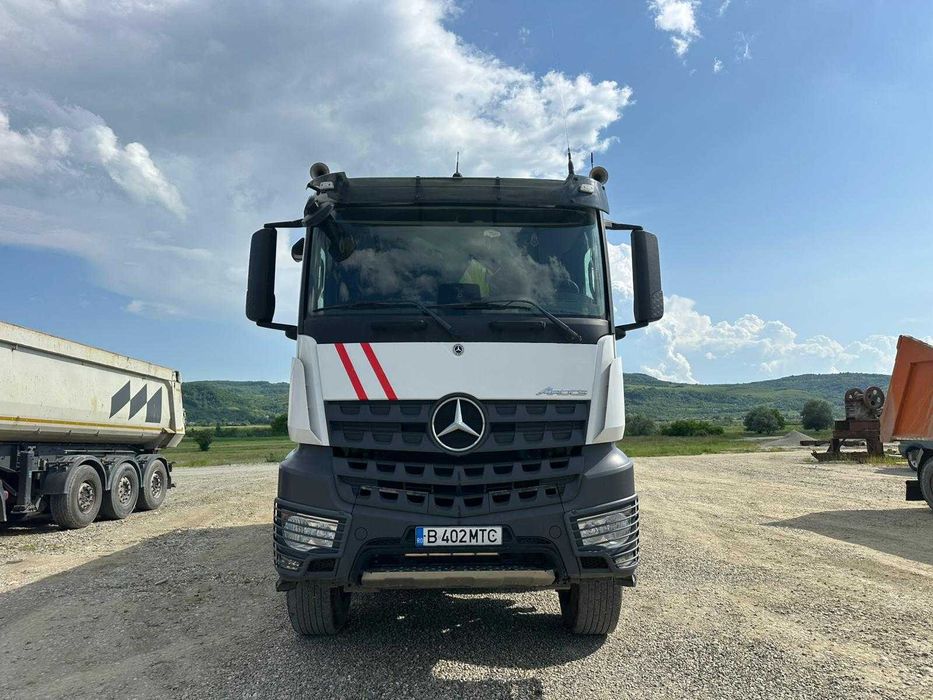 Autobasculanta Mercedes-Benz Arocs 4142