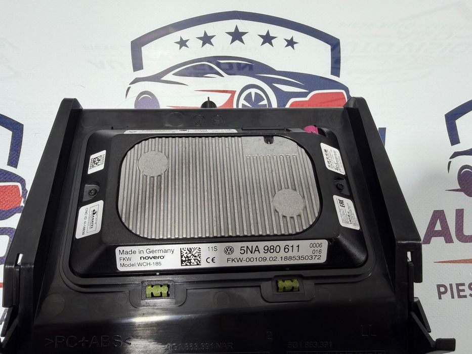 Scrumieră originală VW Golf 7 + modul încărcare wireless (Qi) / încărcător telefon OEM VAG