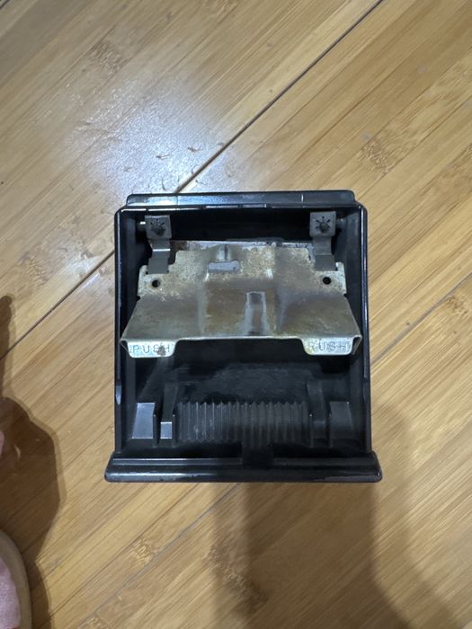 Пепельница на прадо 78