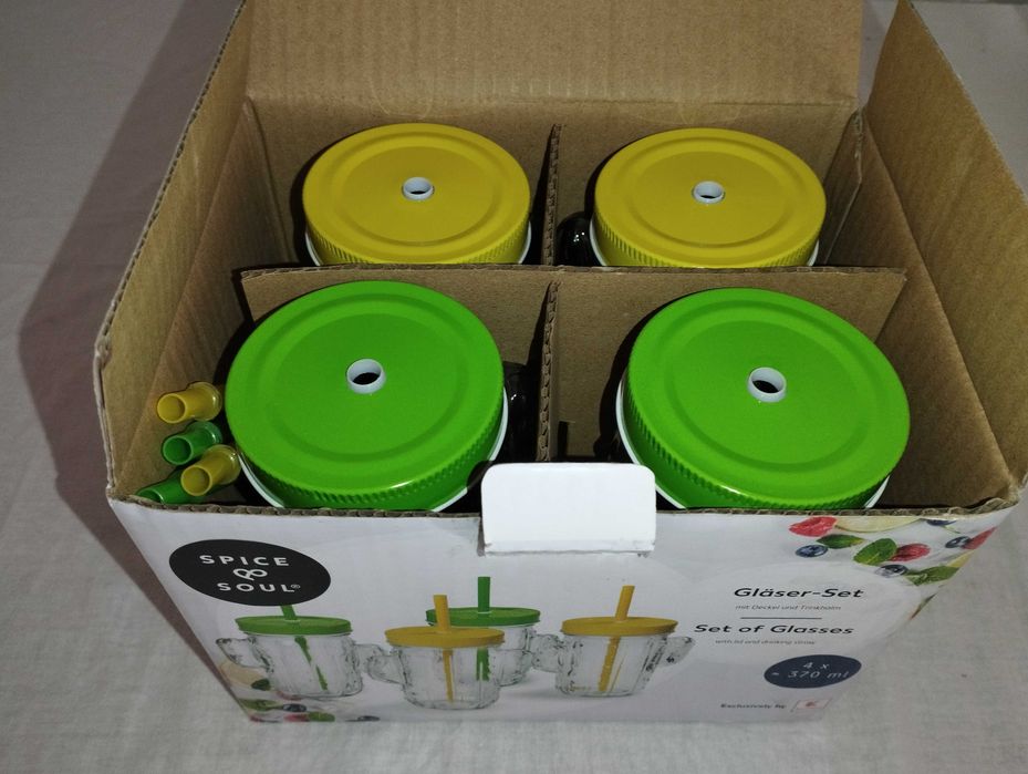 Чаши Cacti - кактуси 370мл с капаче и сламка