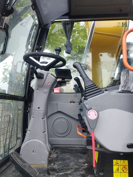 Экскаватор колесный XGMA 125