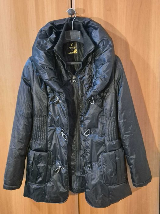 Geacă de iarnă, femei, brandul JUMP&FISH, neagra, mărimea XL, noua