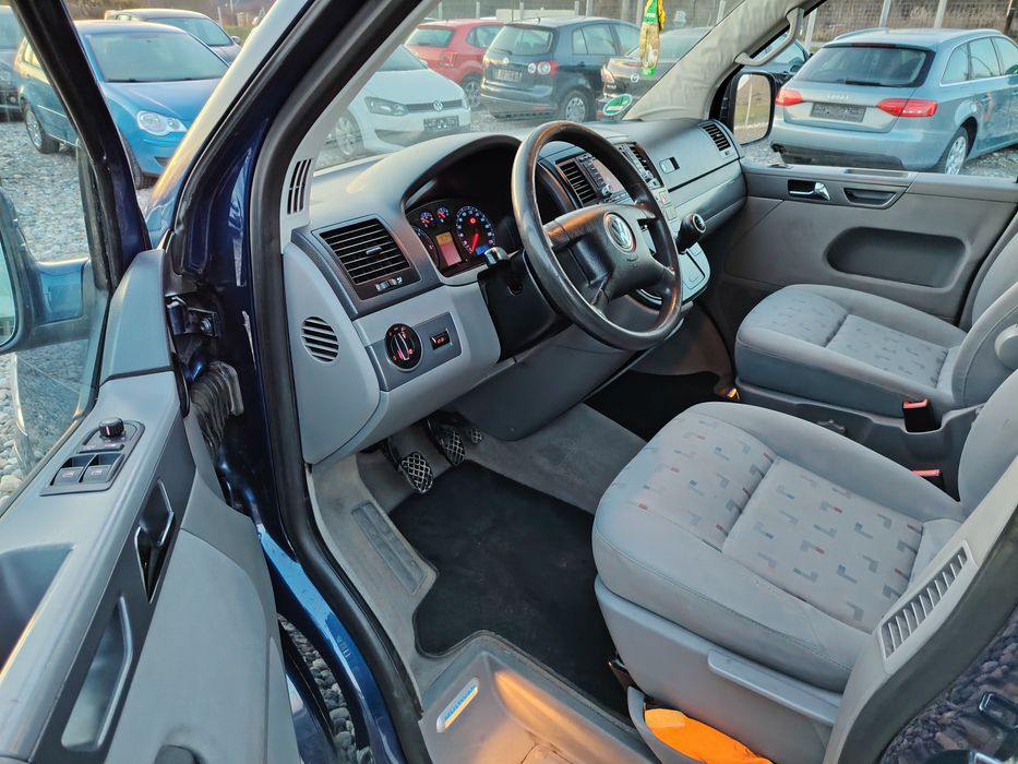 Volkswagen T5 Multivan 1.9 tdi an 2006 Climatronic Navigație